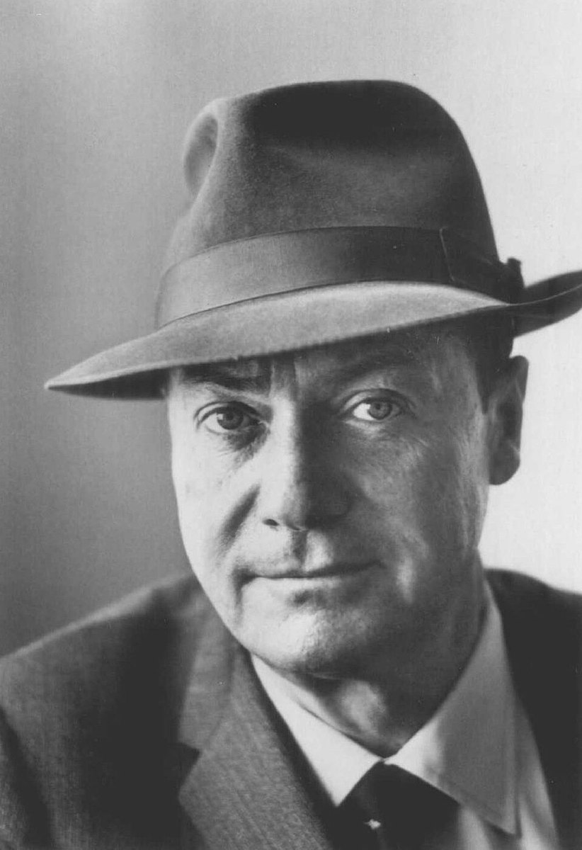 Porträt Ross Macdonald
